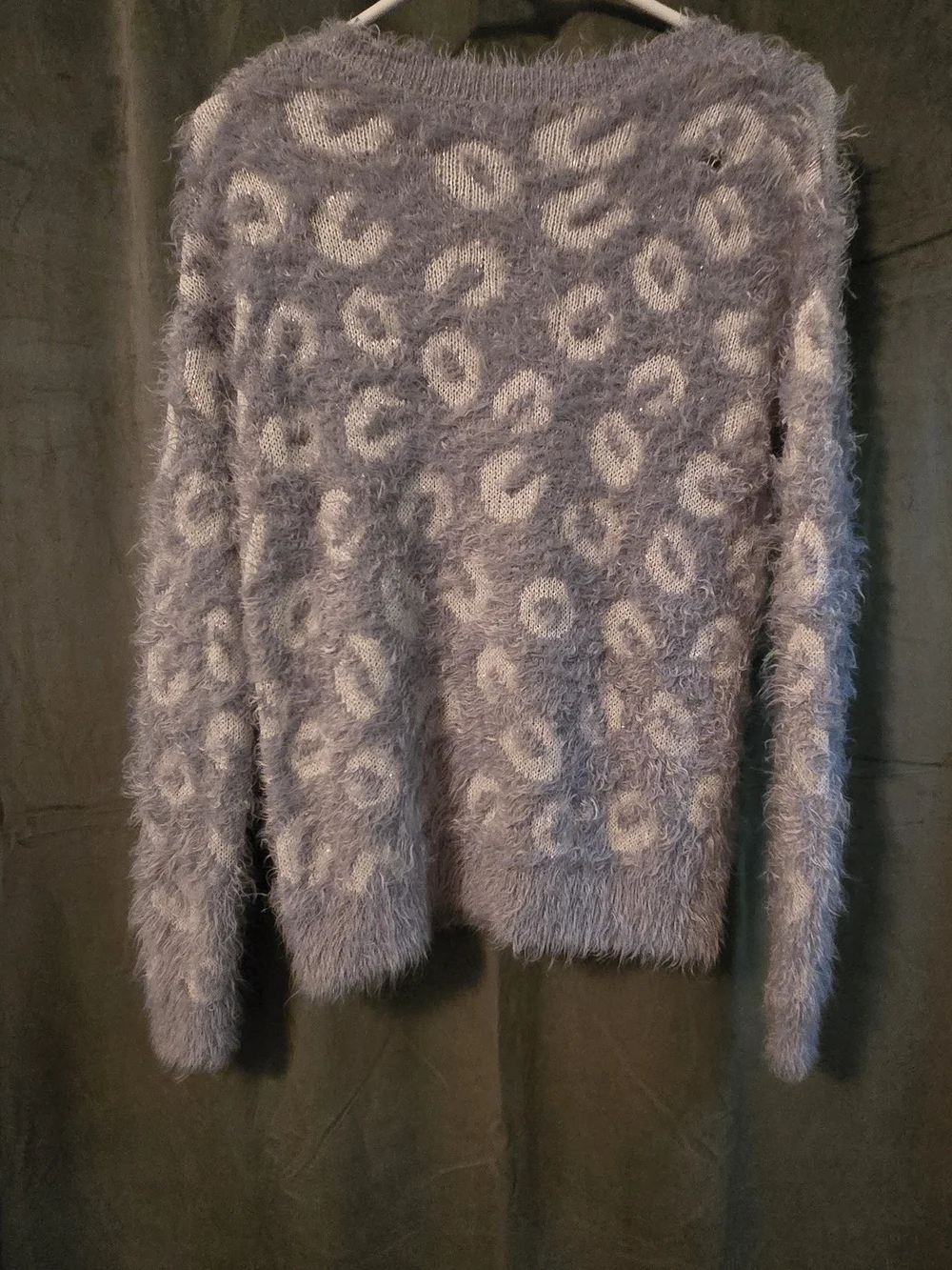 Fuzzy Leopard-Print Crewneck Sweater - Light Gray